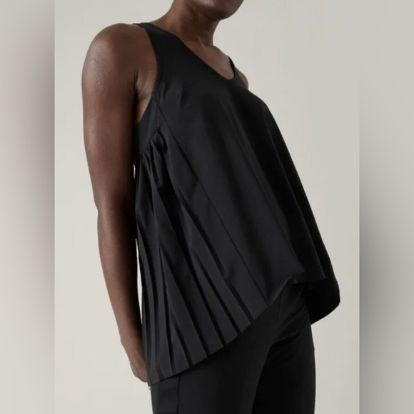 ATHLETA Swing Forward Pleated Tank, Black, L - Picture 5 of 12
